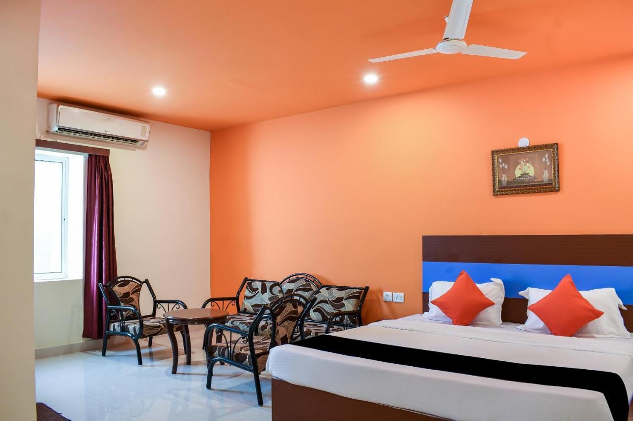 Capital O 67249 Hotel Planet Bhubaneswar Exterior foto